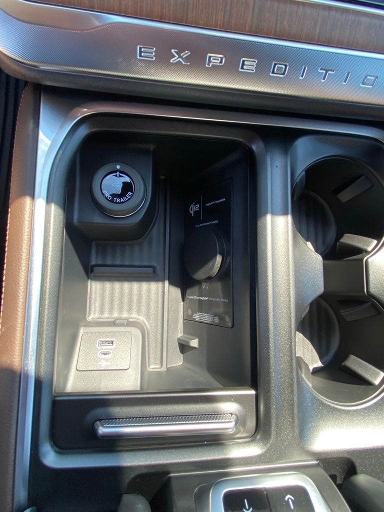 2027 Ford Expedition King Ranch