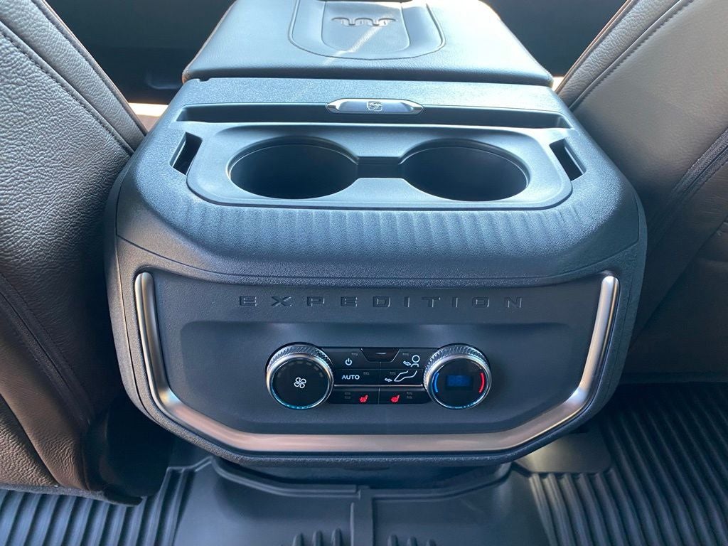 2027 Ford Expedition King Ranch