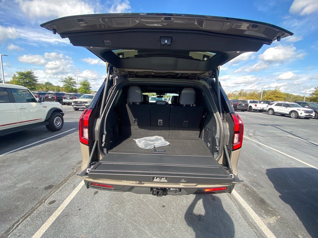 2027 Ford Expedition Tremor