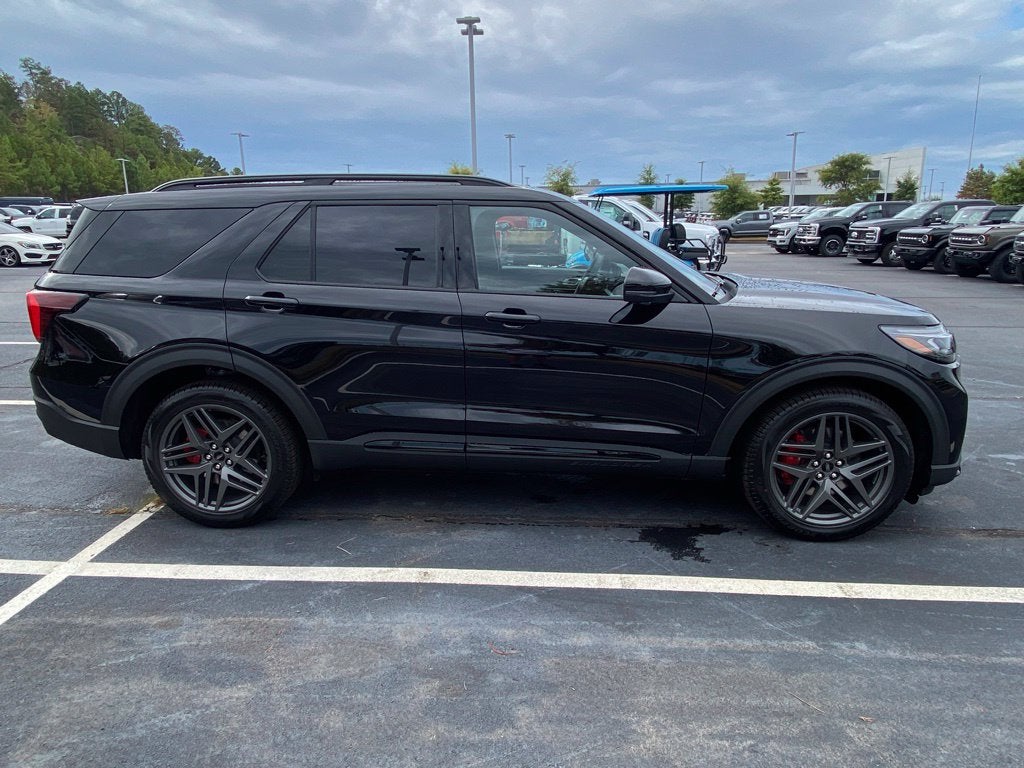 2027 Ford Explorer ST