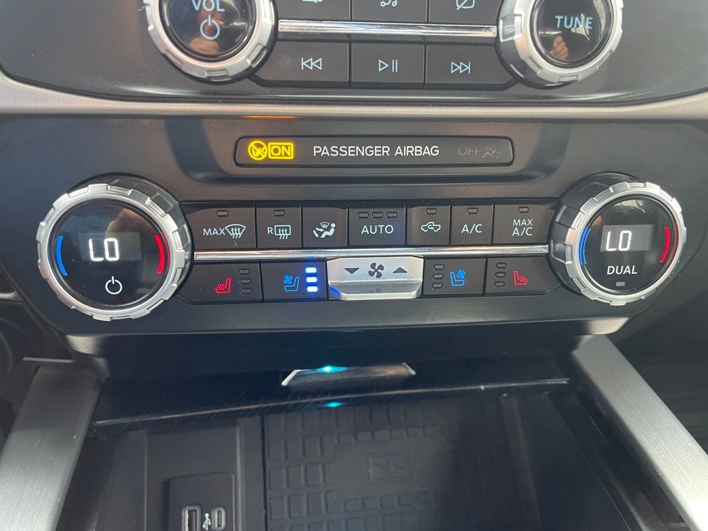 2022 Ford F-250SD Platinum
