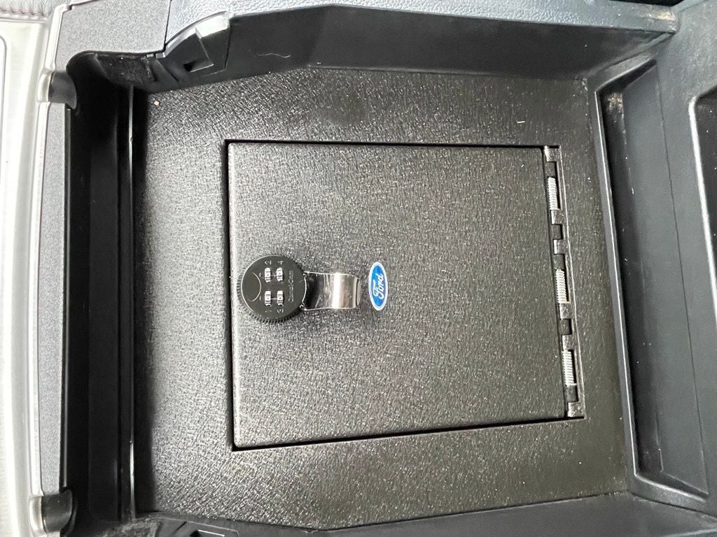 2022 Ford F-250SD Platinum