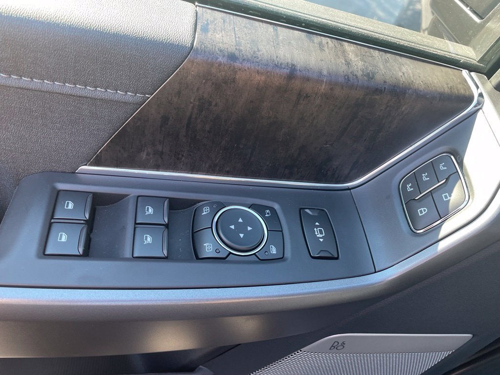 2027 Ford F-250SD Lariat
