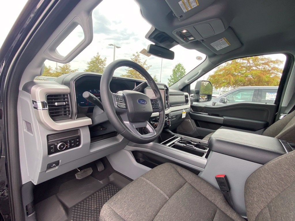 2027 Ford F-250SD XLT