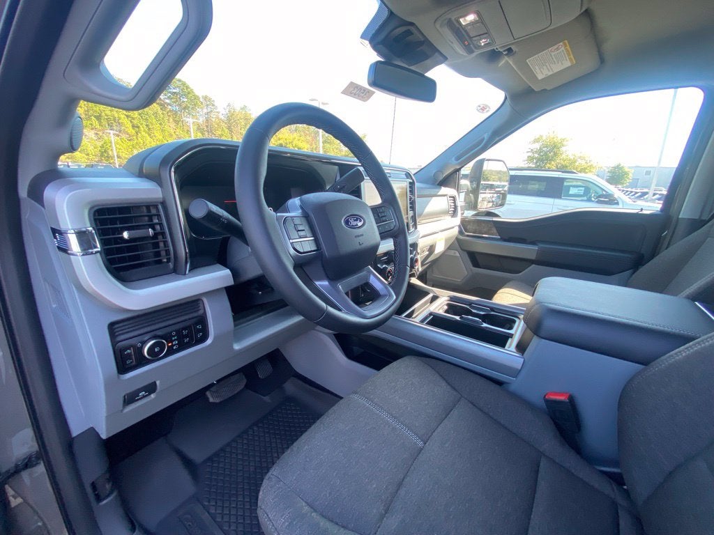 2027 Ford F-250SD XLT