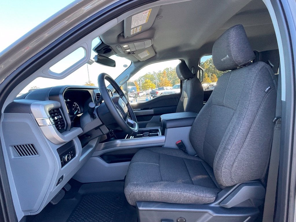 2027 Ford F-250SD XLT