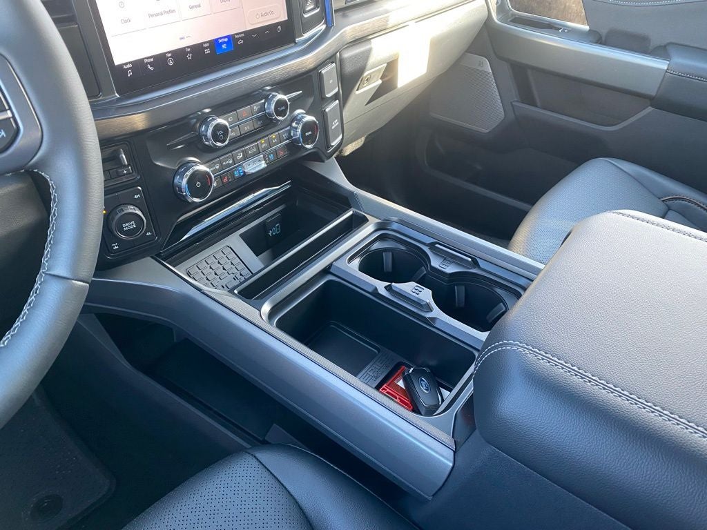2026 Ford F-350 Super Duty Lariat - Photo 25