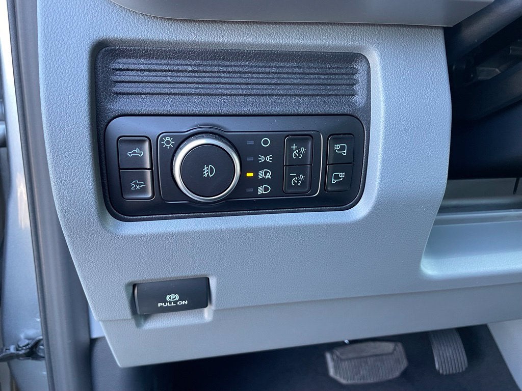 2027 Ford F-350SD XLT