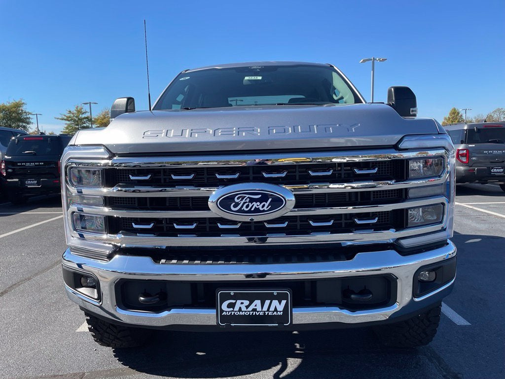 2027 Ford F-350SD XLT