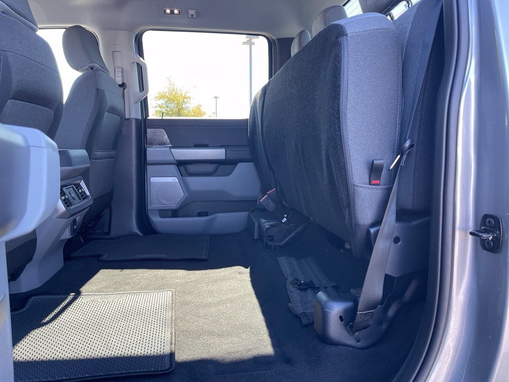 2027 Ford F-350SD XLT