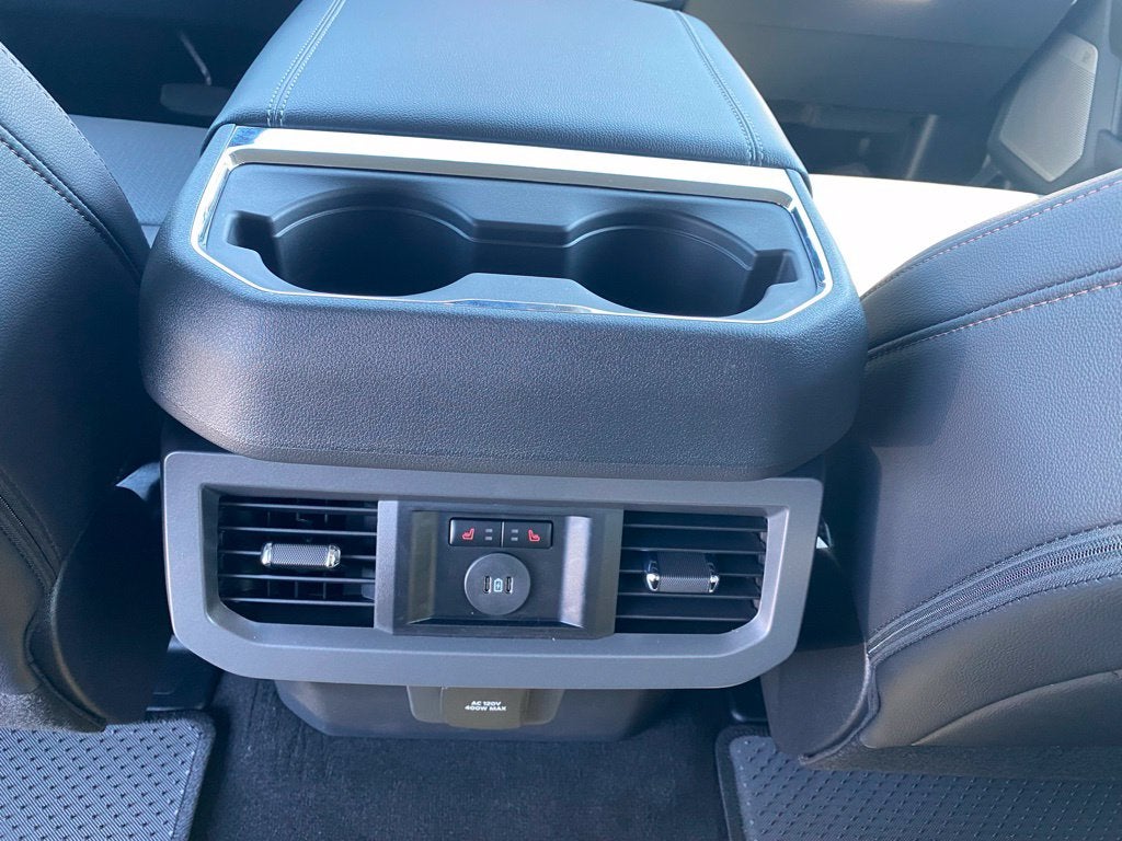 2027 Ford F-350SD Lariat DRW