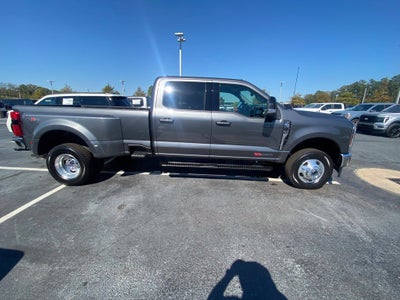 2027 Ford F-350SD Lariat DRW