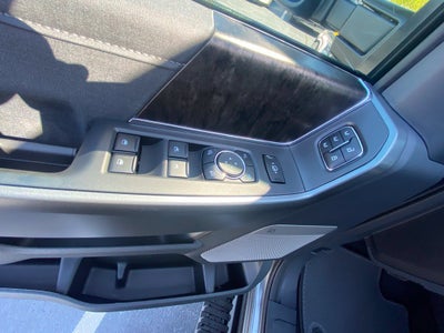 2027 Ford F-350SD Lariat DRW