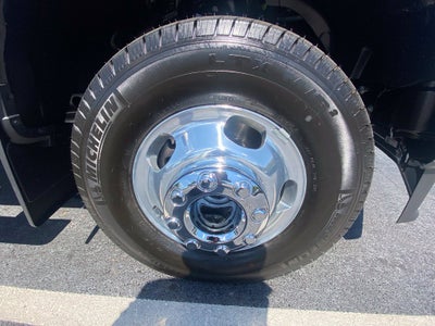2027 Ford F-350SD Platinum DRW