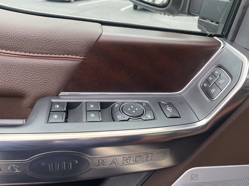 2027 Ford F-350SD King Ranch DRW