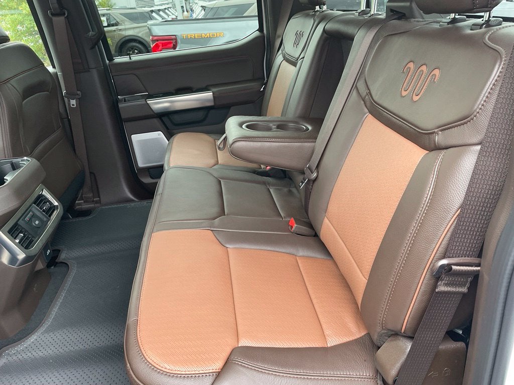 2027 Ford F-350SD King Ranch DRW
