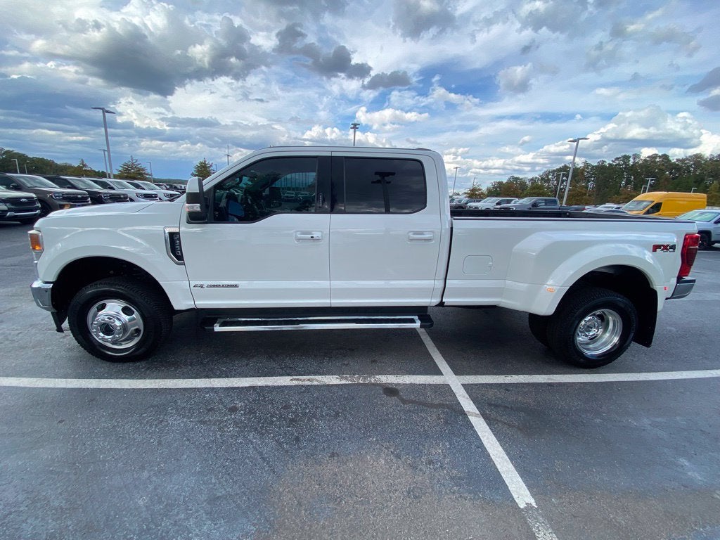 2022 Ford F-350SD Lariat