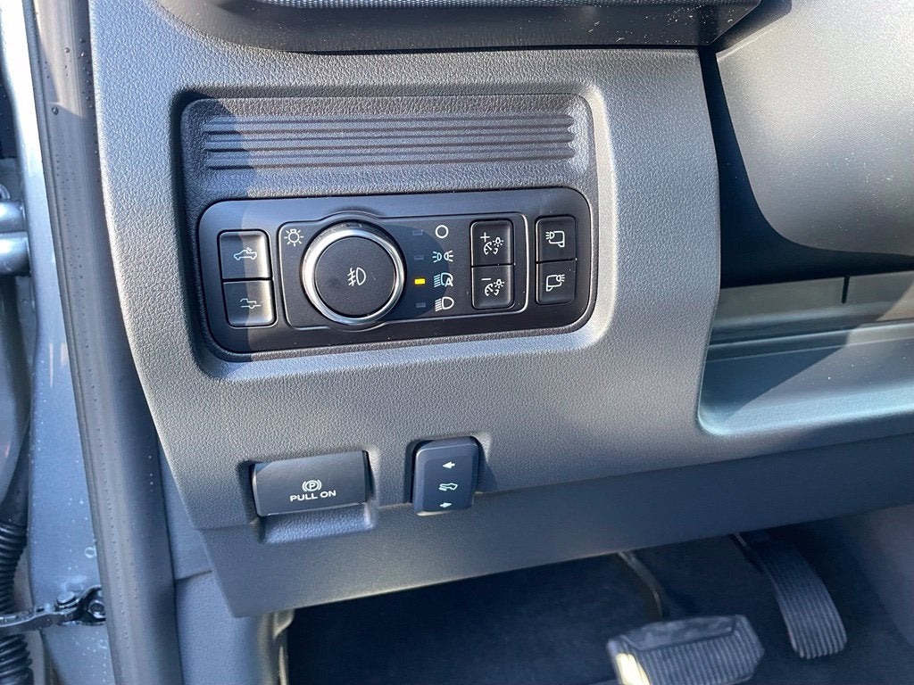 2027 Ford F-450SD Platinum