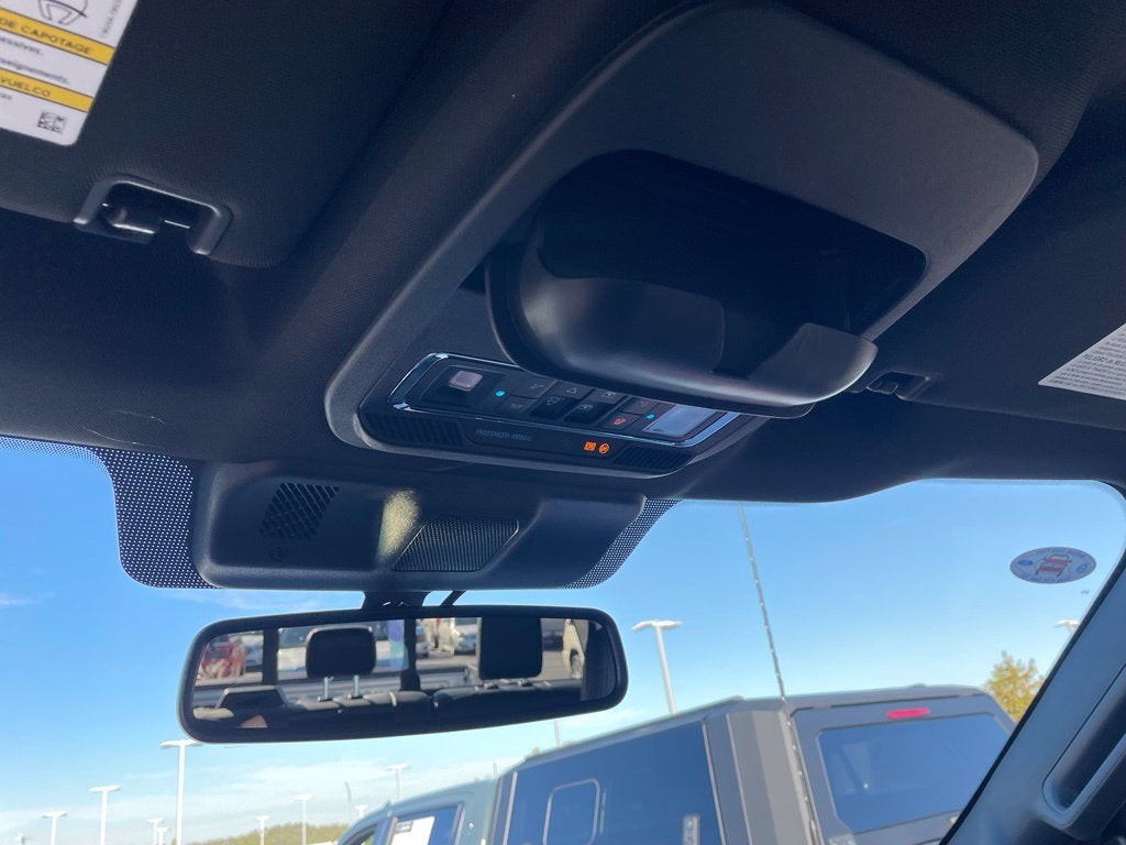 2027 Ford F-450SD Platinum