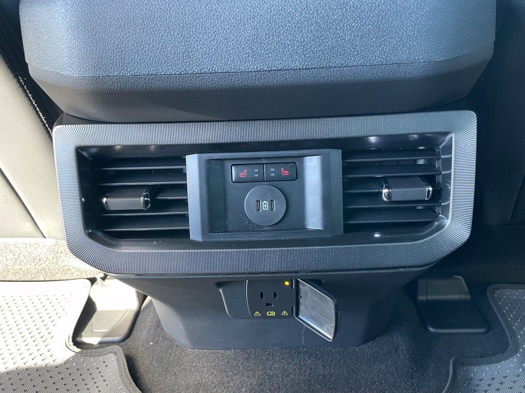 2027 Ford F-450SD Platinum