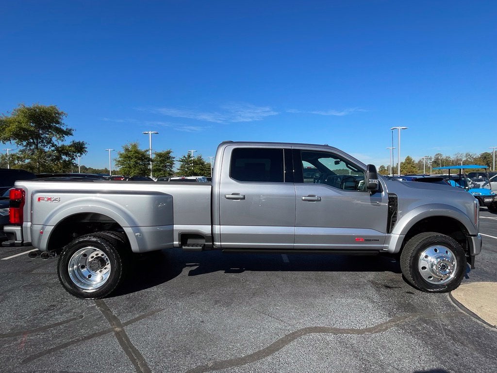 2027 Ford F-450SD Platinum