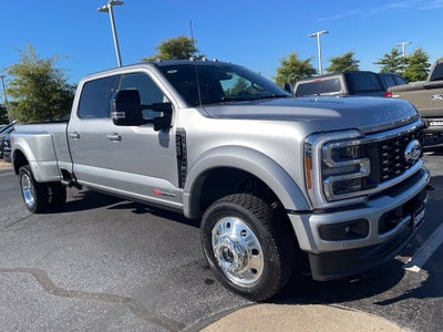 2027 Ford F-450SD Platinum