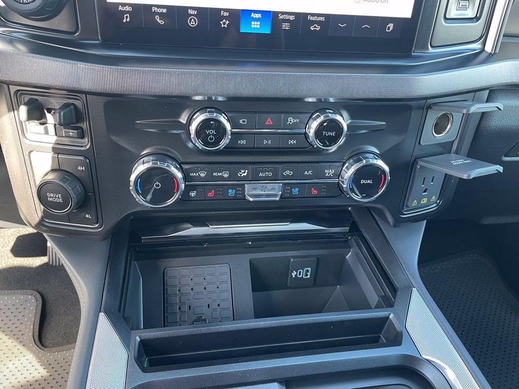 2027 Ford F-450SD Platinum