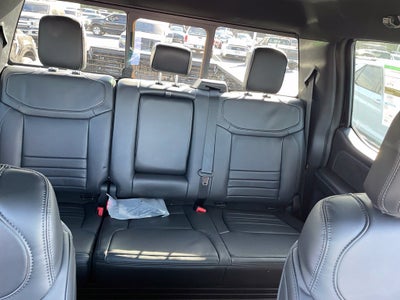 2027 Ford F-450SD Platinum