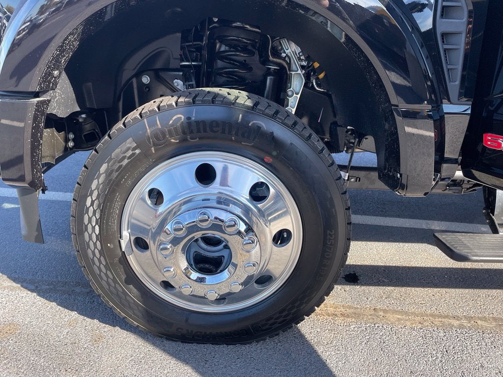 2027 Ford F-450SD Platinum