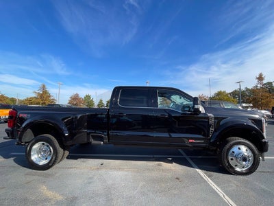 2027 Ford F-450SD Platinum