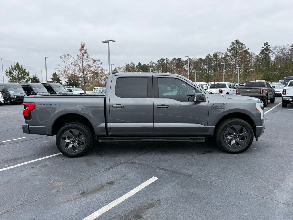 2022 Ford F-150 Lightning Lariat