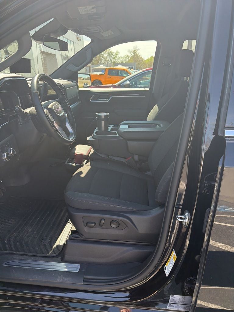 2024 GMC Sierra 1500 SLE