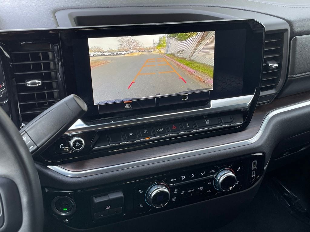 2025 GMC Sierra 1500 SLT - Photo 18
