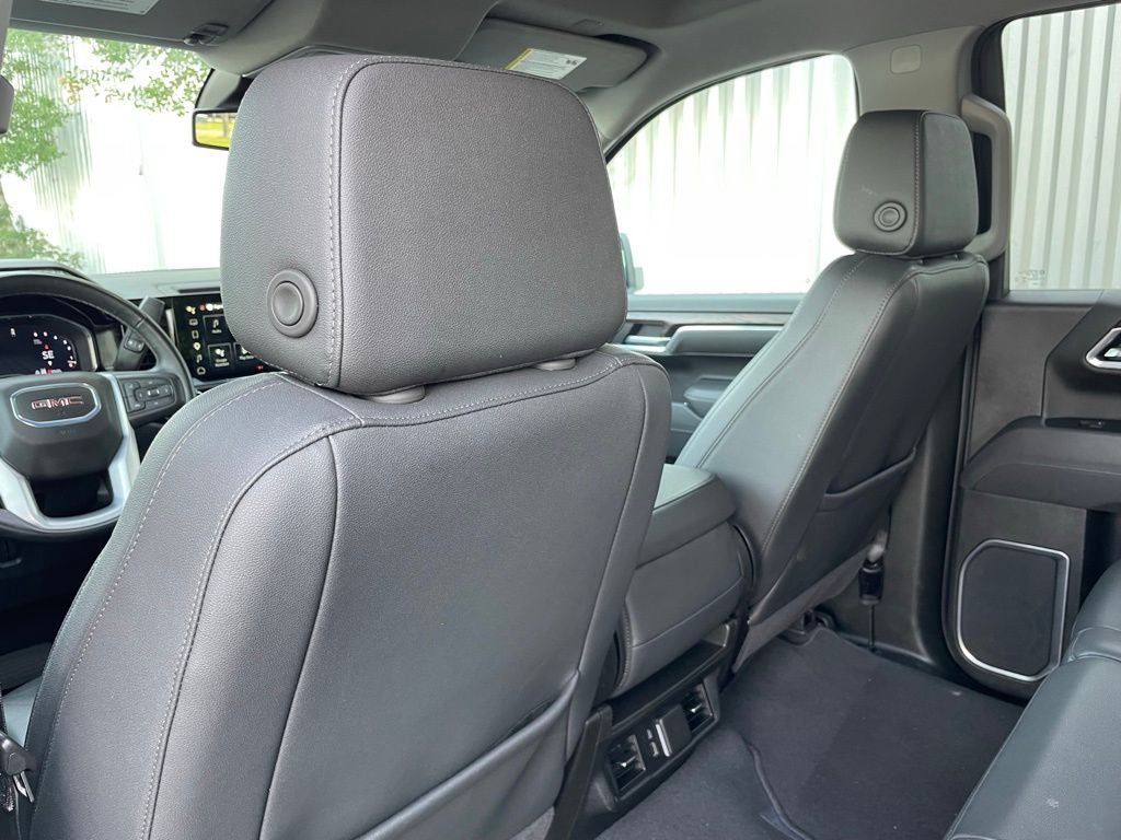 2025 GMC Sierra 1500 SLT - Photo 27