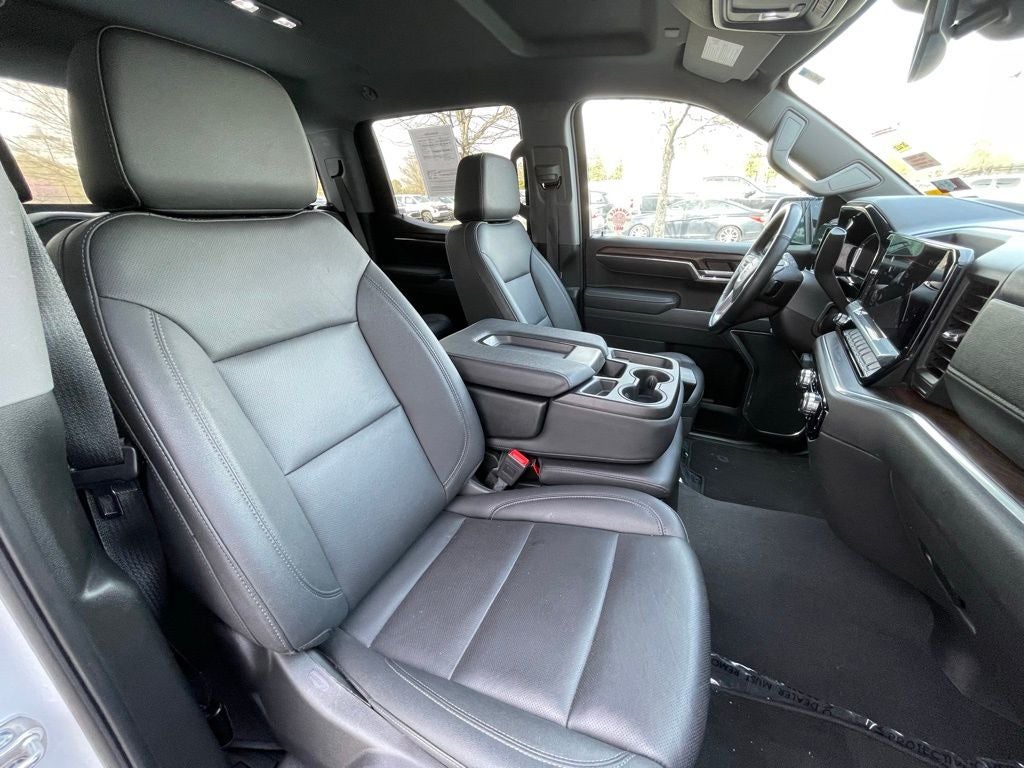 2025 GMC Sierra 1500 SLT - Photo 31