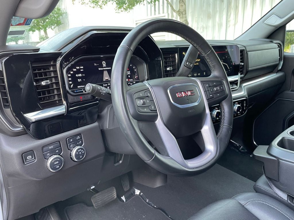 2025 GMC Sierra 1500 SLT - Photo 9