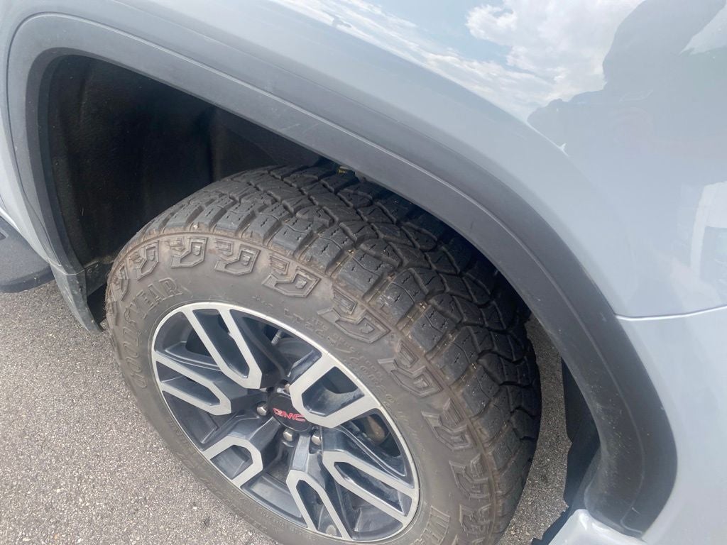 2025 GMC Sierra 1500 AT4
