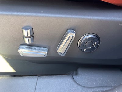 2024 Lincoln Nautilus Black Label