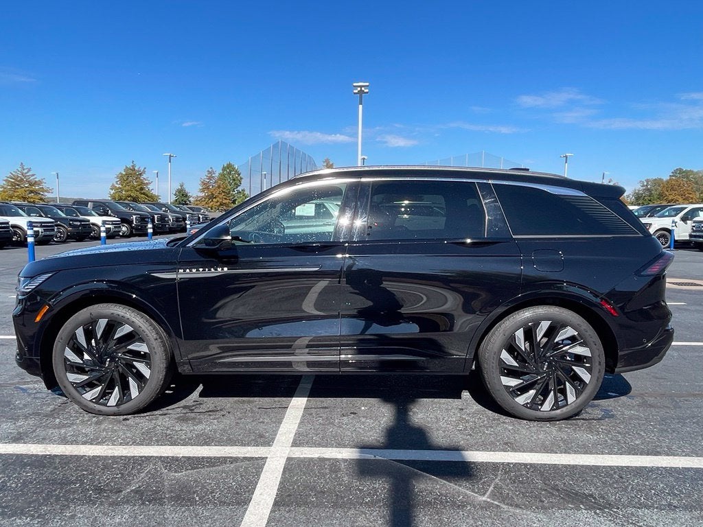2024 Lincoln Nautilus Black Label