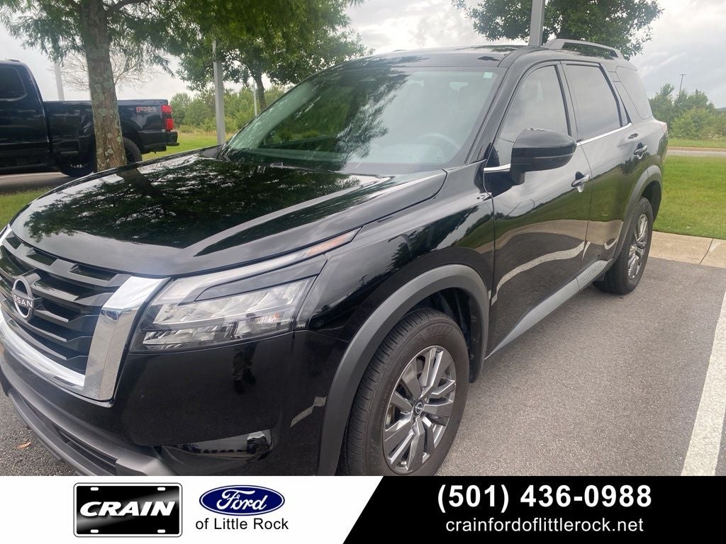 2025 Nissan Pathfinder SV 2WD's photo