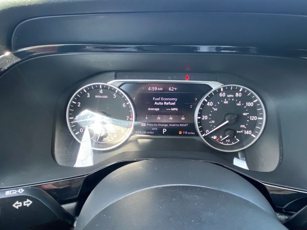 2022 Nissan Pathfinder SV