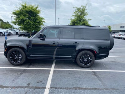 2025 Land Rover Defender 130 Outbound