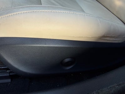 2017 INFINITI QX30 Premium