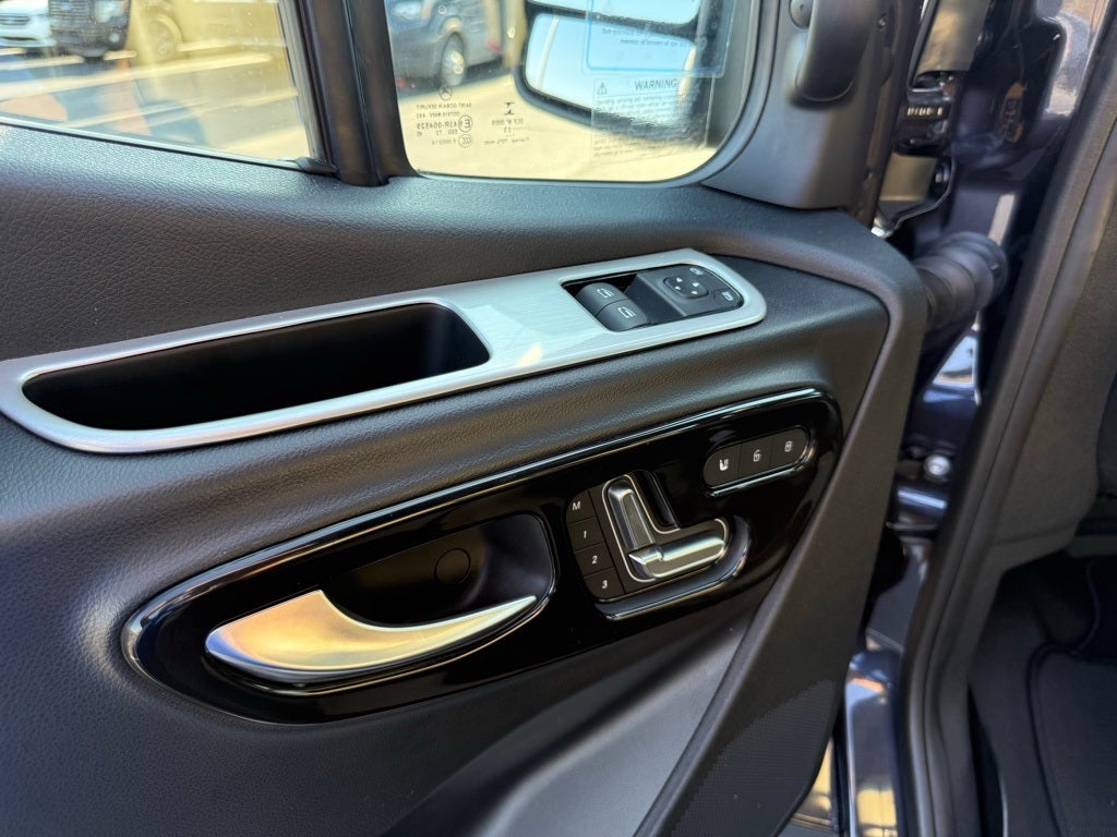 2023 Mercedes-Benz Airstream Cargo 170 WB High Roof