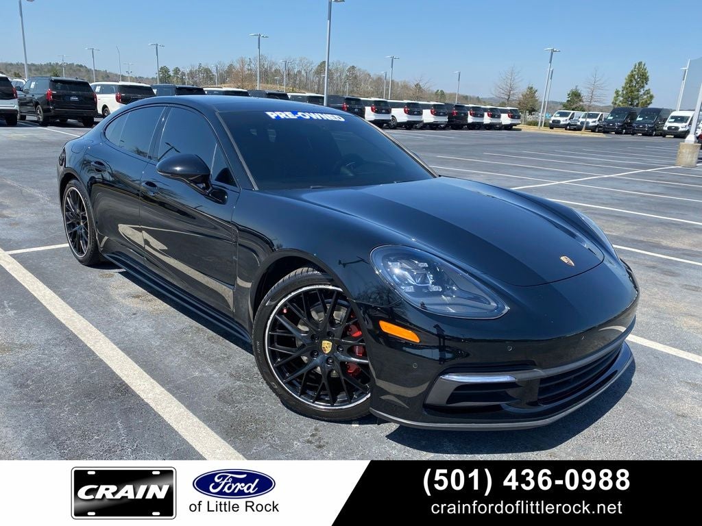2018 Porsche Panamera 4's photo
