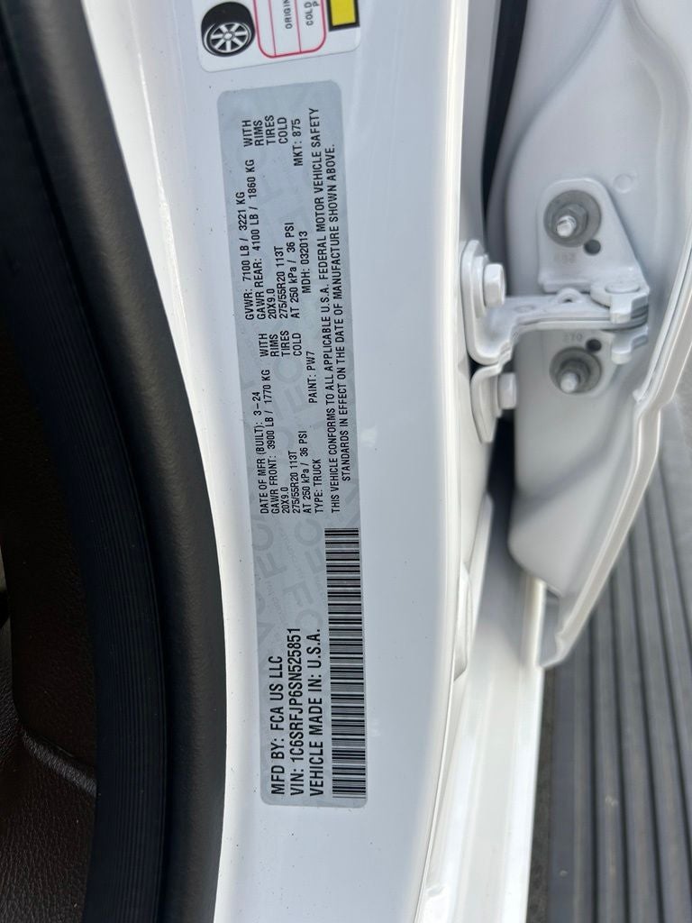 2025 RAM 1500 Laramie