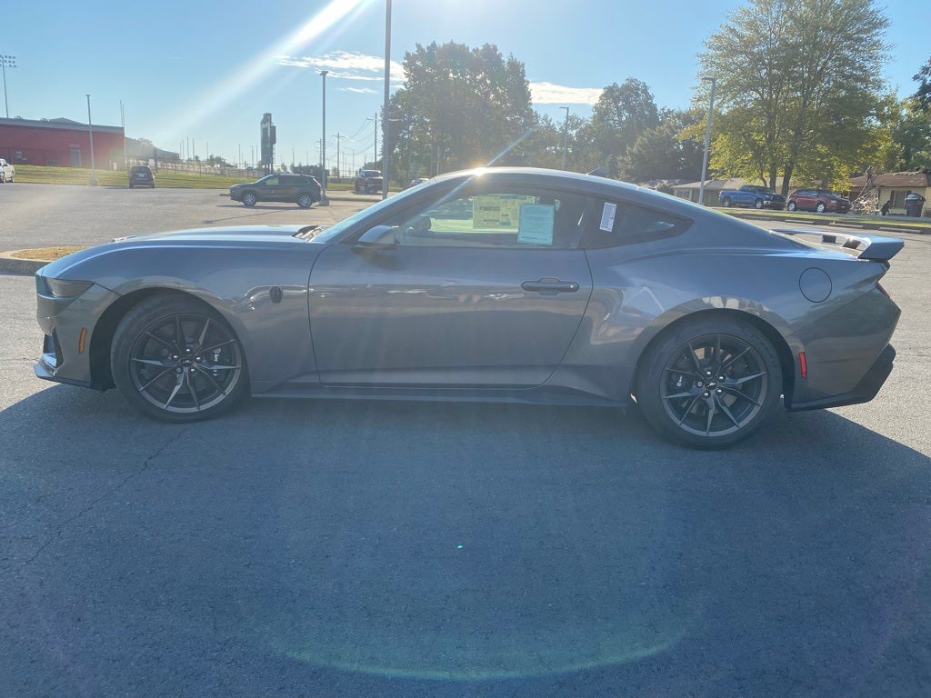 2025 Ford Mustang Dark Horse