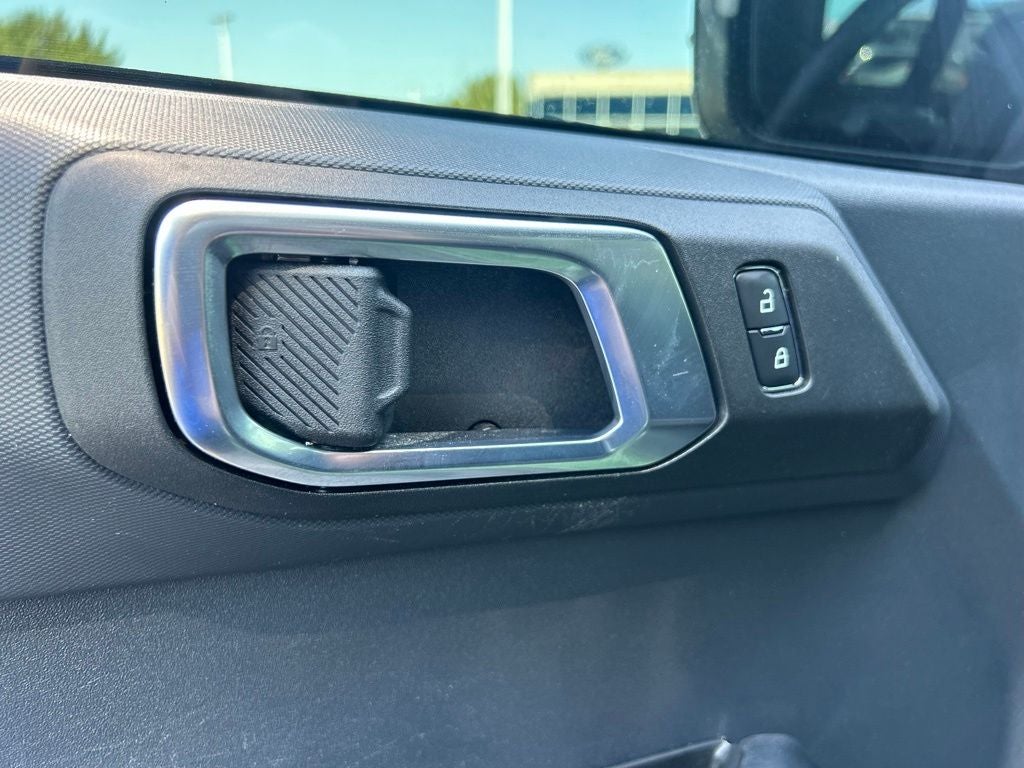 2025 Ford Bronco Big Bend BLACK APPERANCE GRAPHIC PKG