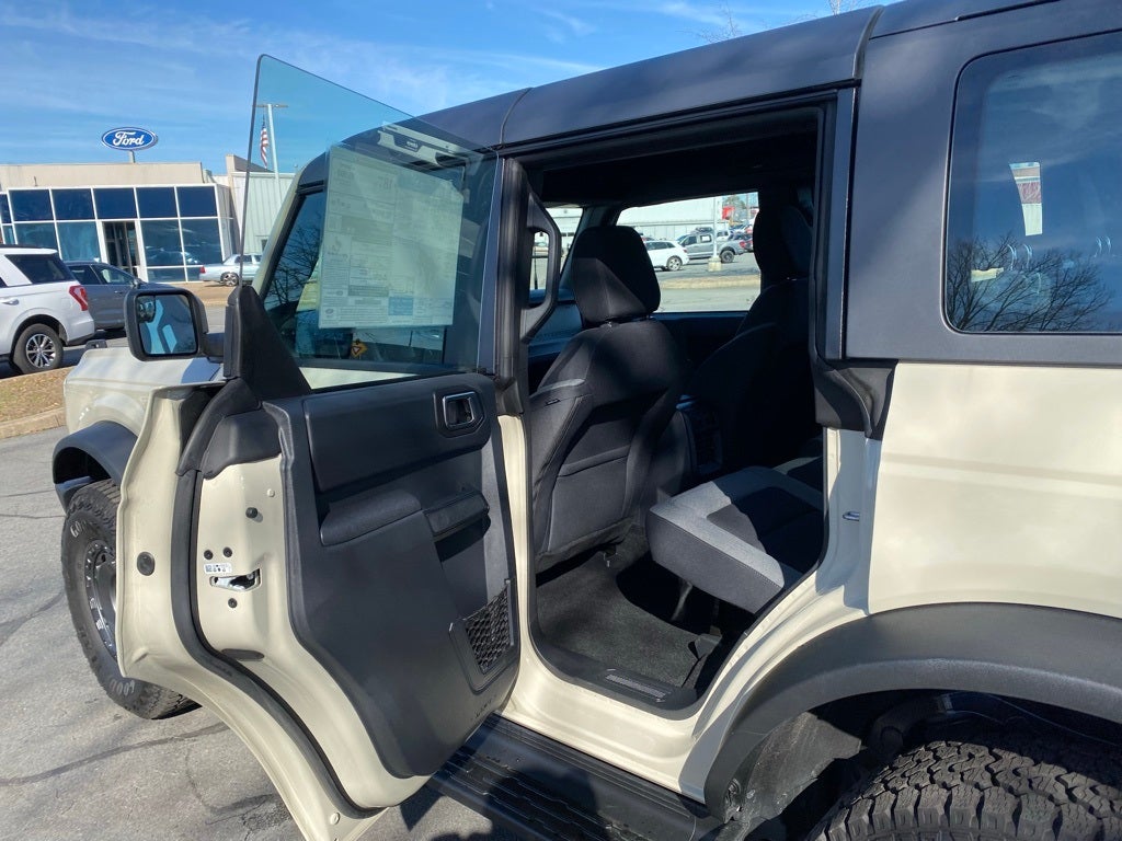 2025 Ford Bronco Base