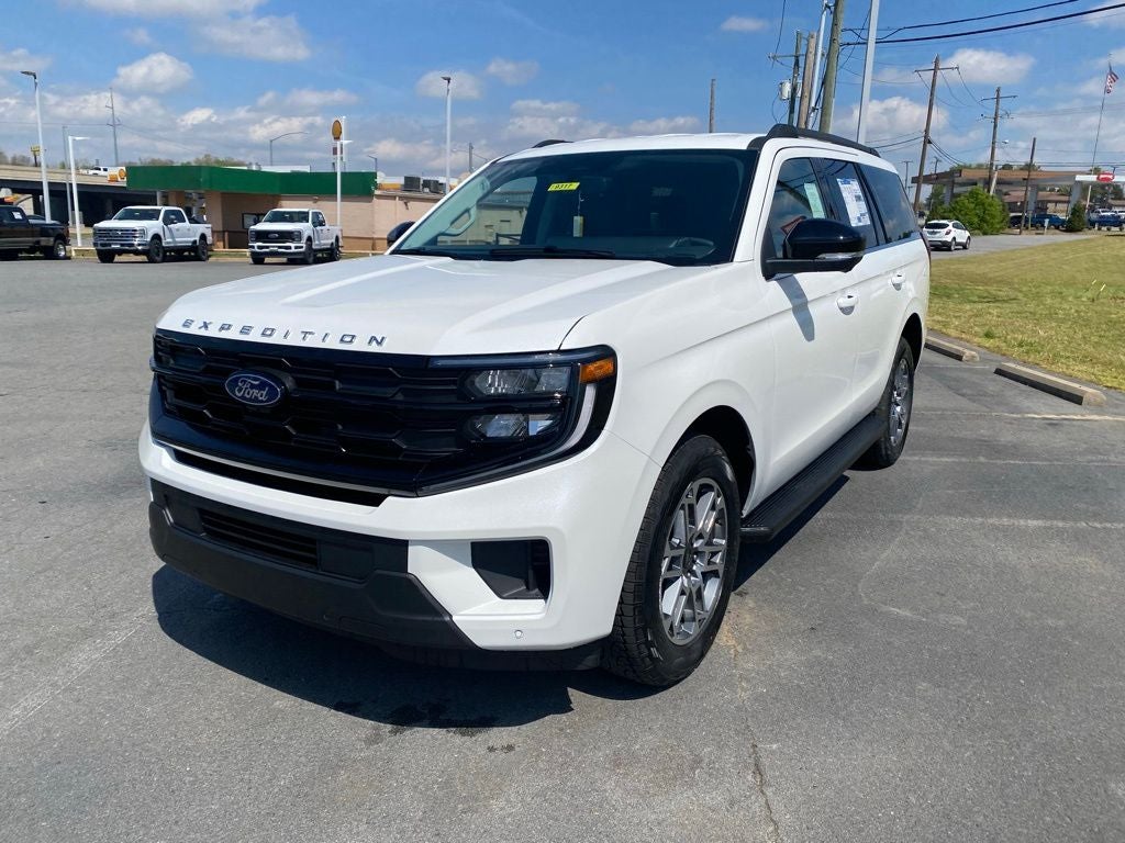 2026 Ford Expedition Active